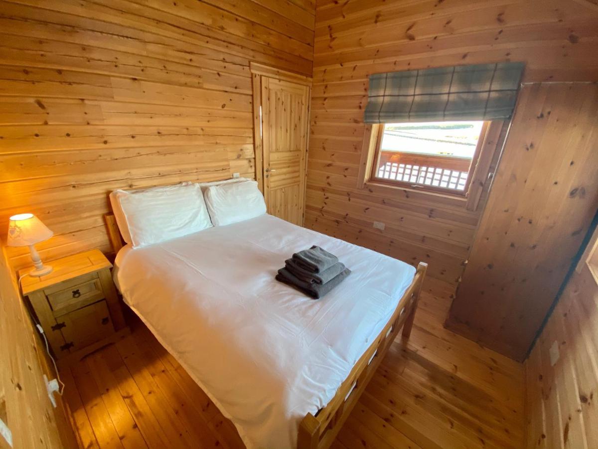 Pine Lodge Gorebridge Esterno foto